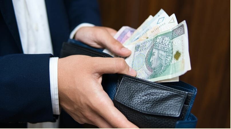 Podwyżki na uczelniach. Nowa stawka minimalna dla profesora od 2026 r.